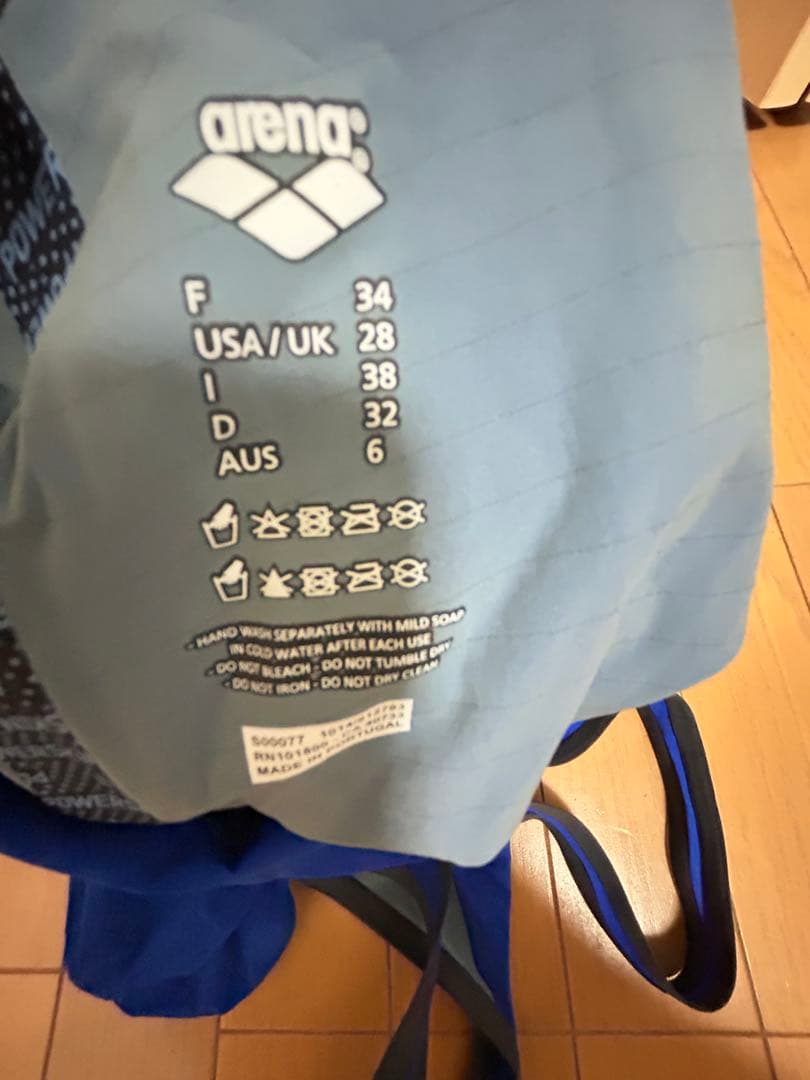 arena 青 水着 F34