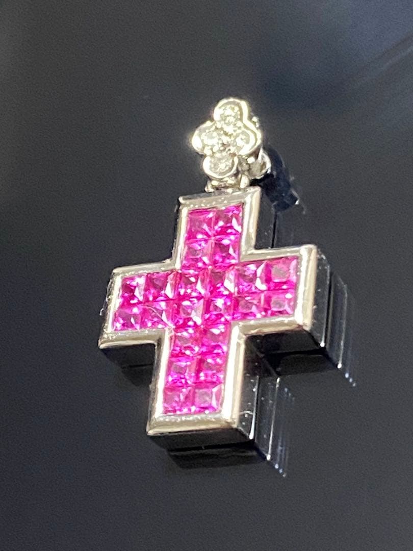 ルビー十字架型ペンダントヘッドk18 wg