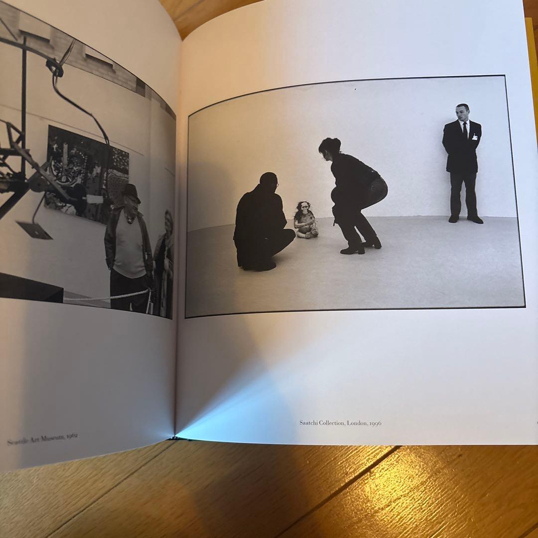 アート・デザイン・音楽 Elliott Erwitt: Museum Watching