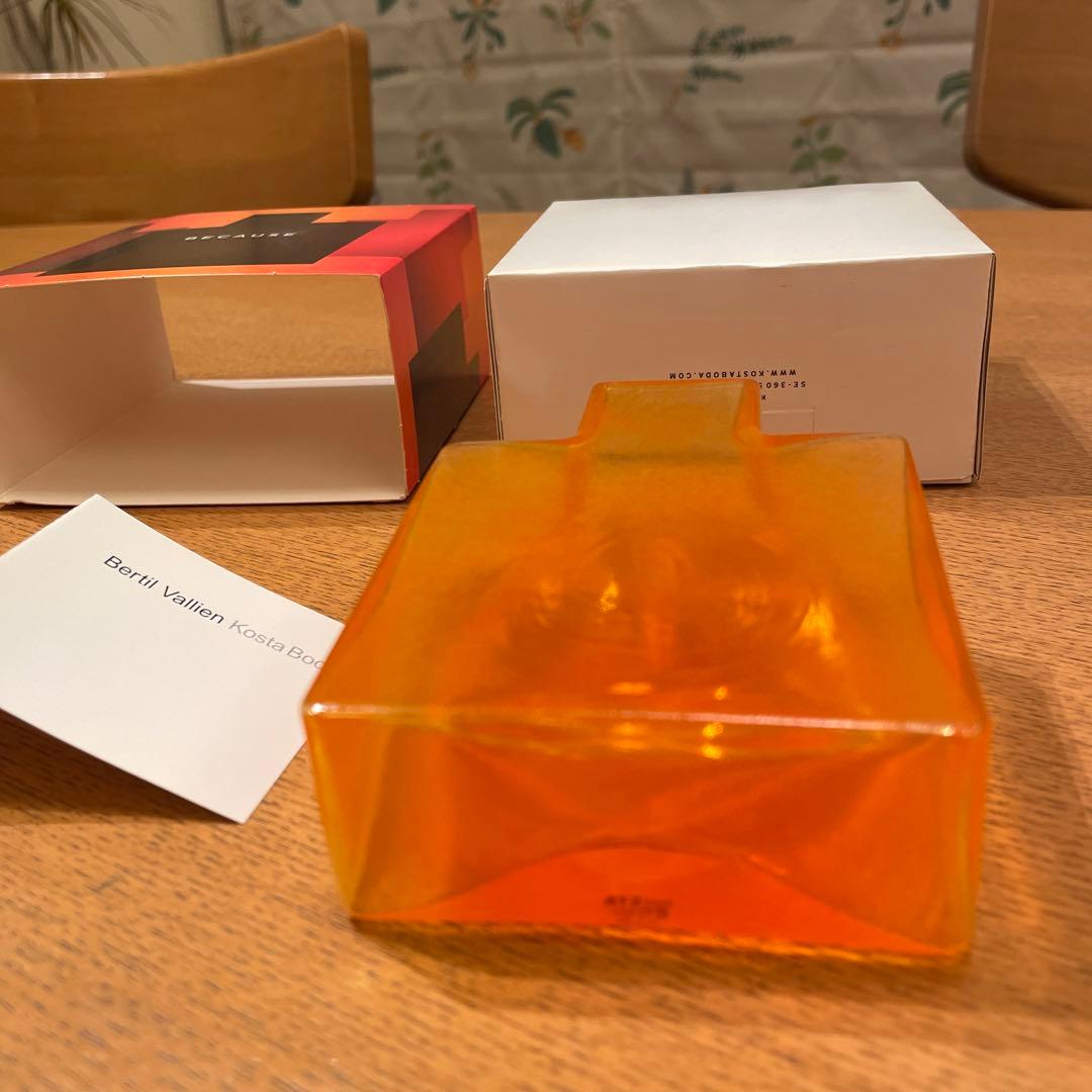 コスタボタ オレンジ 花瓶 元箱