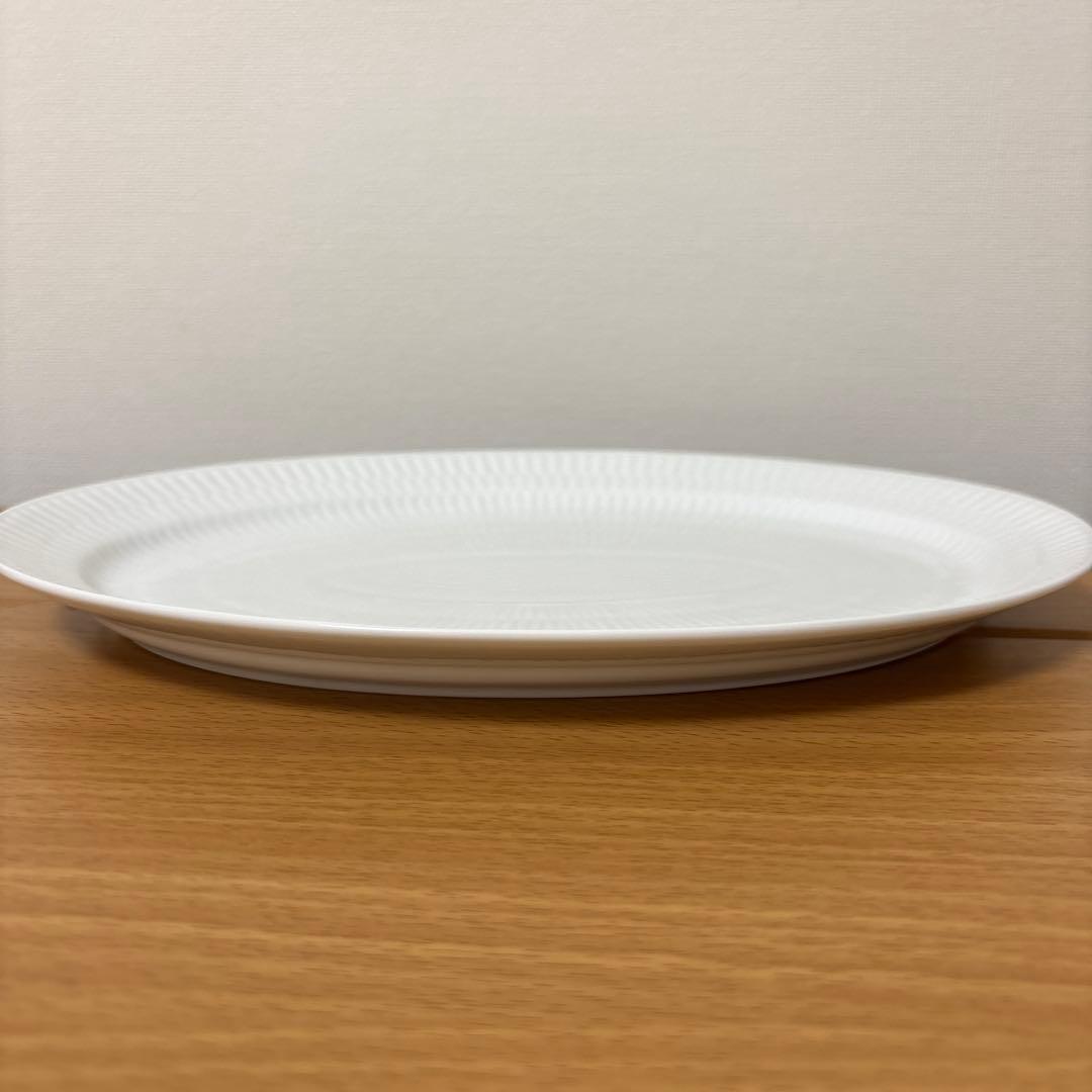 未使用　ロイヤルコペンハーゲン ホワイトフルーテッド オーバル皿 28cm 2枚