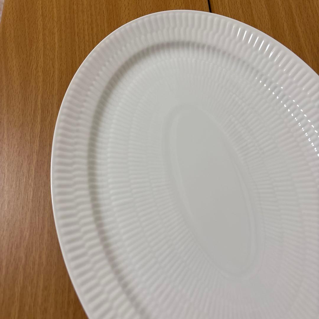 未使用　ロイヤルコペンハーゲン ホワイトフルーテッド オーバル皿 28cm 2枚