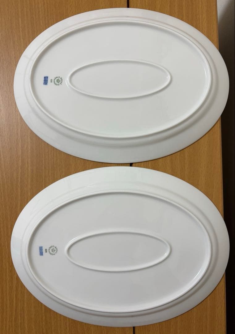 未使用　ロイヤルコペンハーゲン ホワイトフルーテッド オーバル皿 28cm 2枚