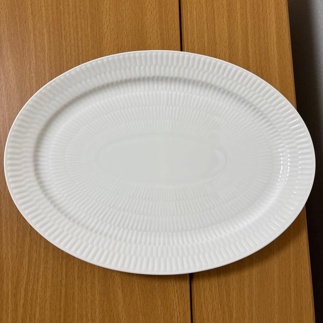 未使用　ロイヤルコペンハーゲン ホワイトフルーテッド オーバル皿 28cm 2枚