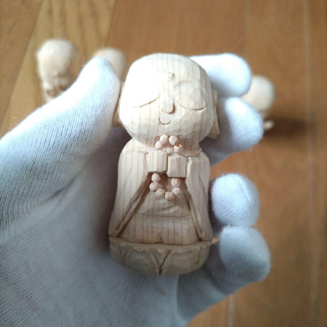 木彫りの小さな六地蔵