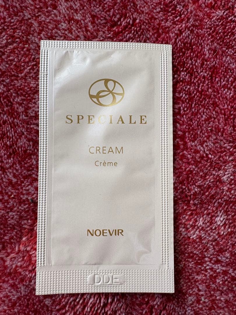 ノエビア　スペチアーレローズコフレ　サンプル3点付き♪