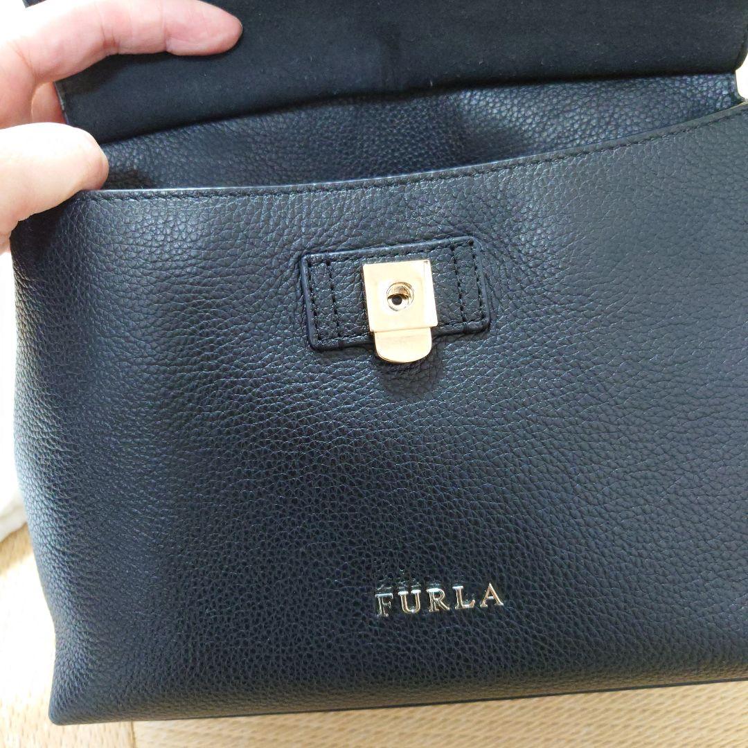 FURLA 黒 レザー ショルダーバッグ