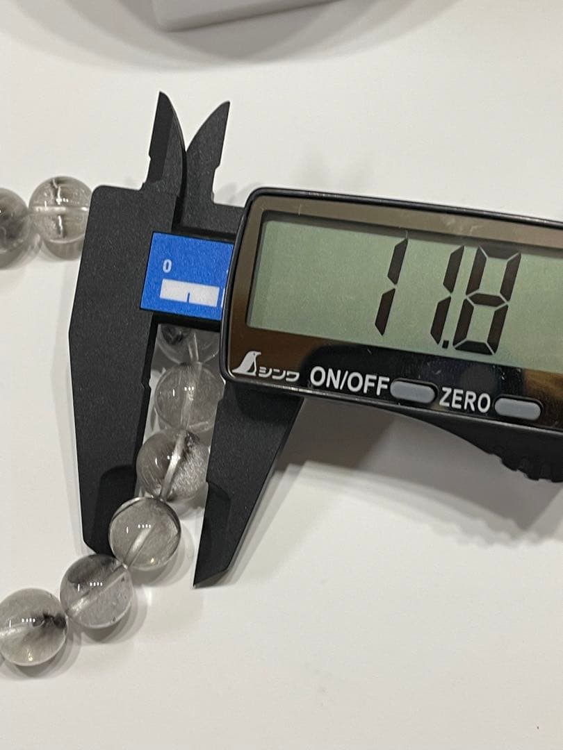 (値引き交渉可)天然石ブレスレット　プラチナルチル