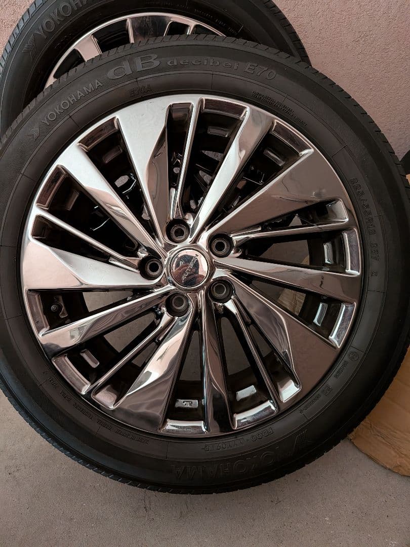 エルグランドe52 AUTECHタイヤホイール225/55/18 4本セット