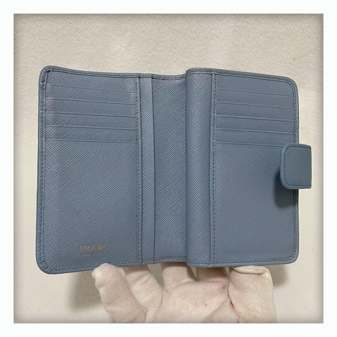 ✨大人気カラー✨ PRADA プラダ サフィアーノ 二つ折り財布 ライトブルー