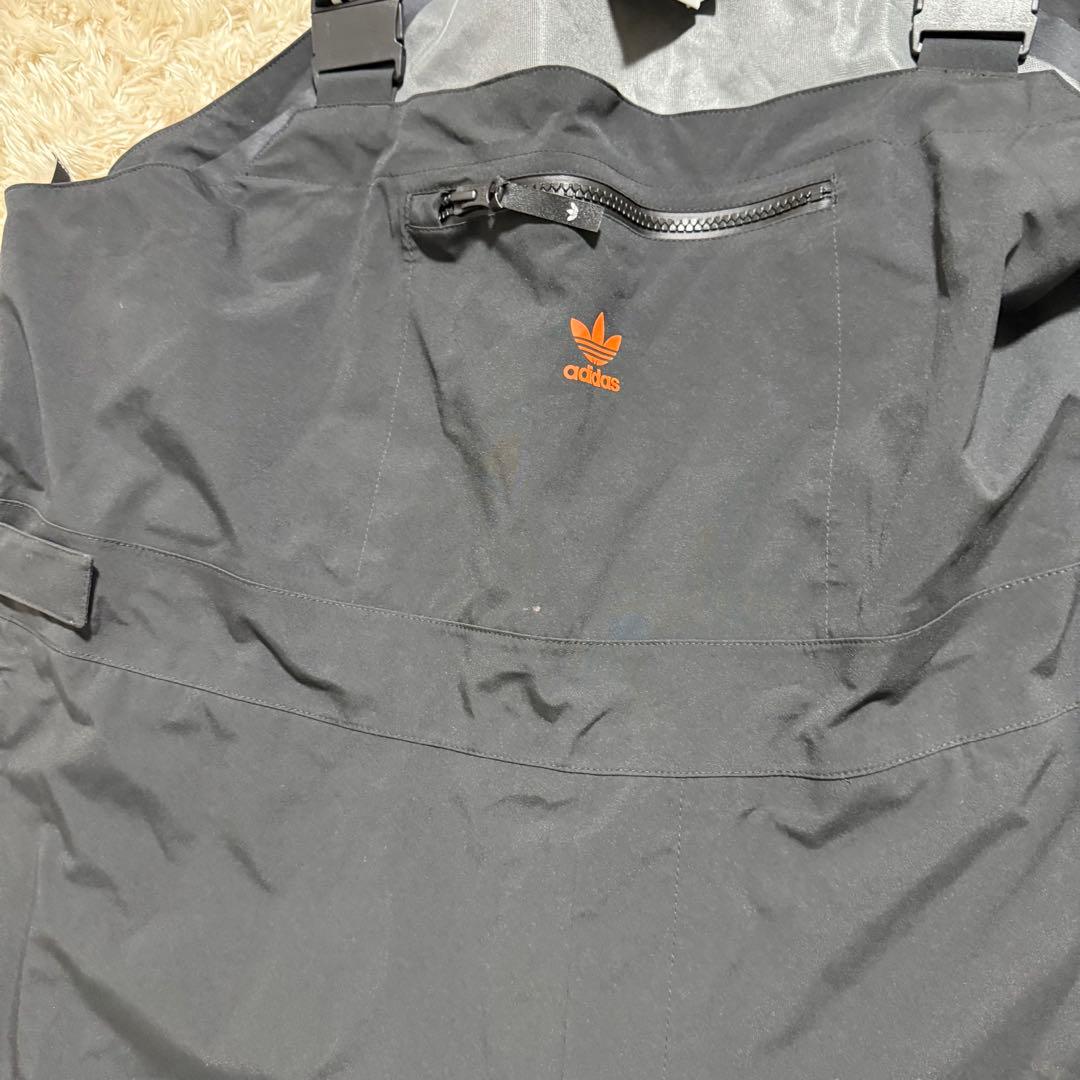 タグ付き美品アディダス 3レイヤービブ メンズ スノーボード 4XO