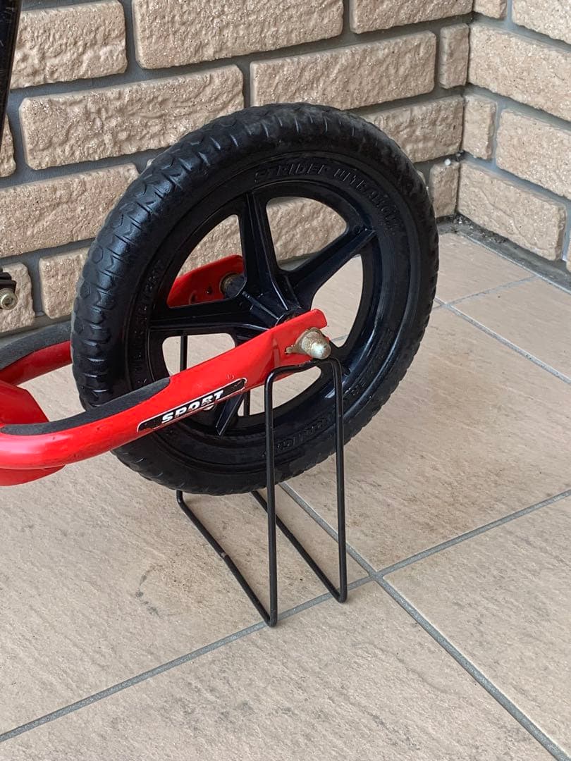 【美品】ストライダー スポーツモデル 12インチ　日本正規品　レッド