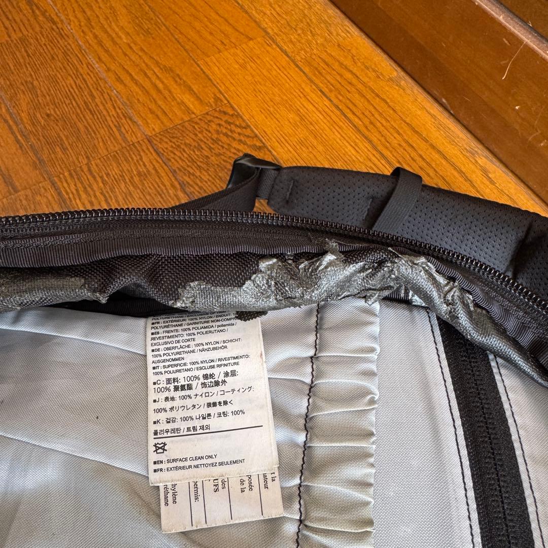 ARC'TERYX ブラック リュック mantis26