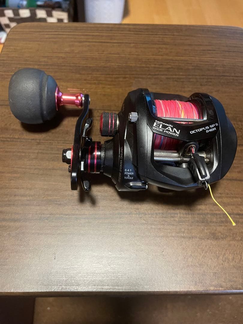 ELAN OCTOPUS SP II ベイトリール 黒/赤