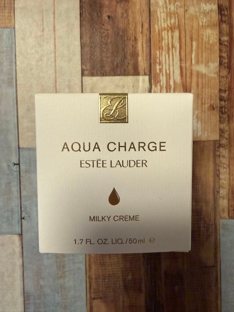 エスティローダー アクアチャージ　薬用トリートメントローション　ミルキークリーム