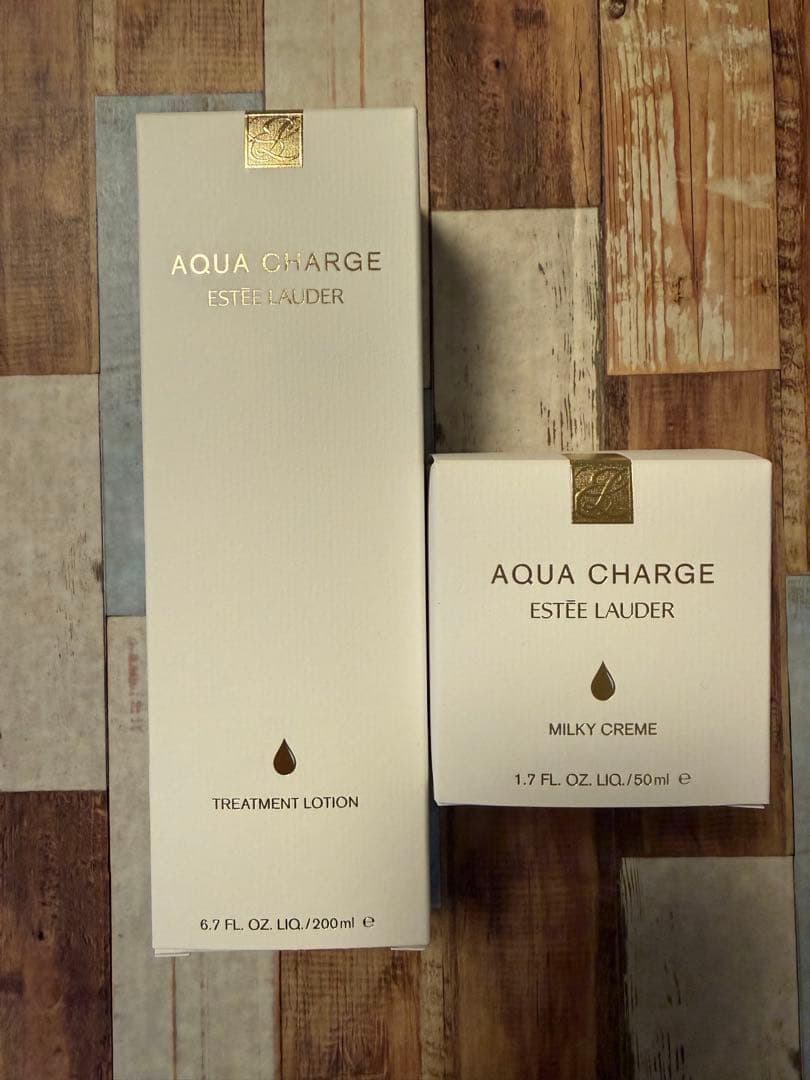 エスティローダー アクアチャージ　薬用トリートメントローション　ミルキークリーム