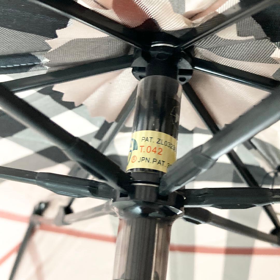 【未使用】バーバリー　折りたたみ傘　ノバチェック　雨傘　ユニセックス　ベージュ系