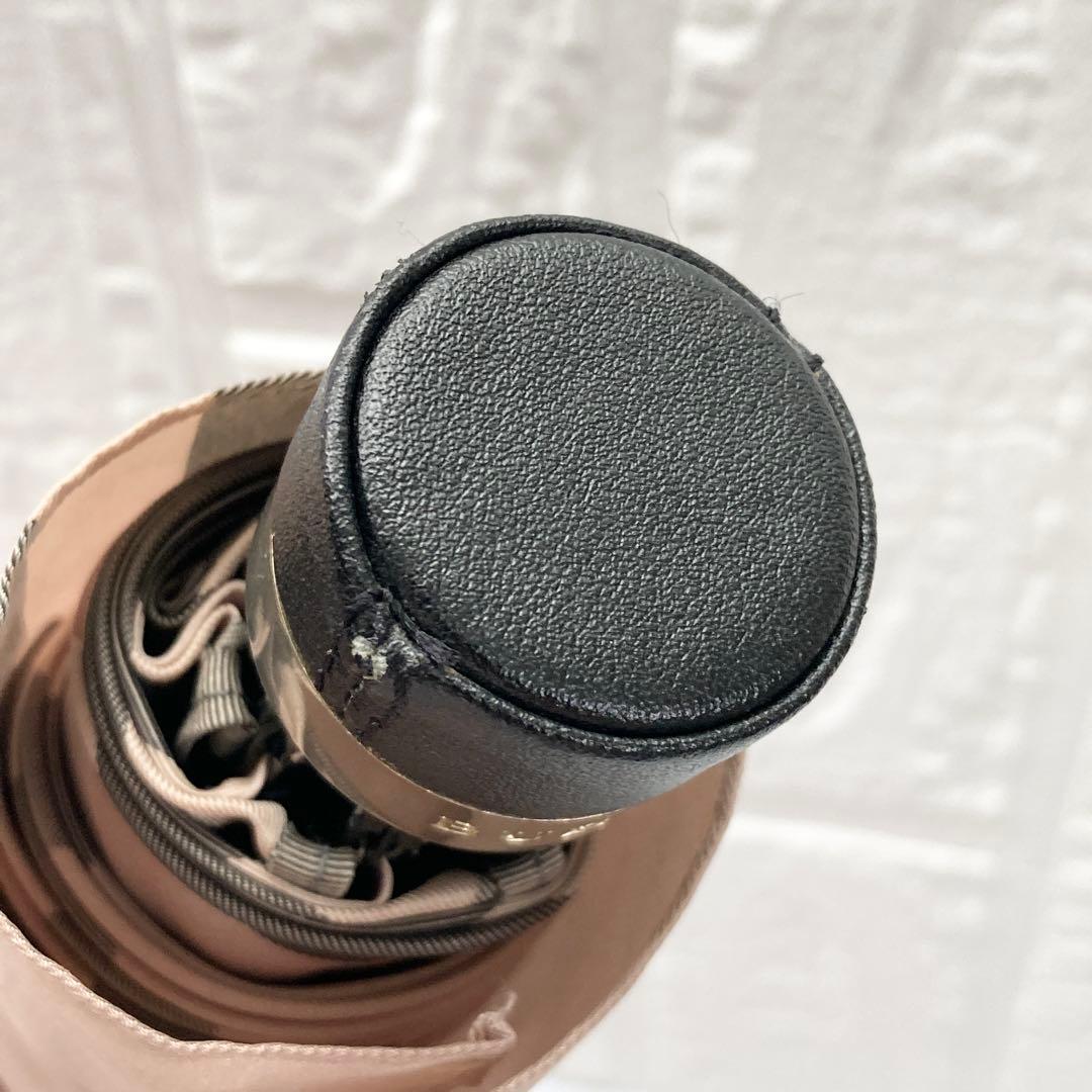 【未使用】バーバリー　折りたたみ傘　ノバチェック　雨傘　ユニセックス　ベージュ系