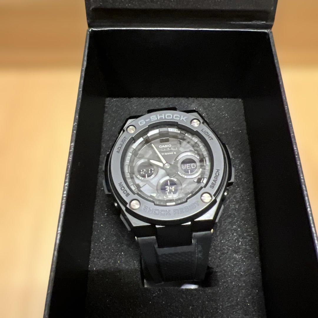時計 G-SHOCK GST-W300G-1A1JF