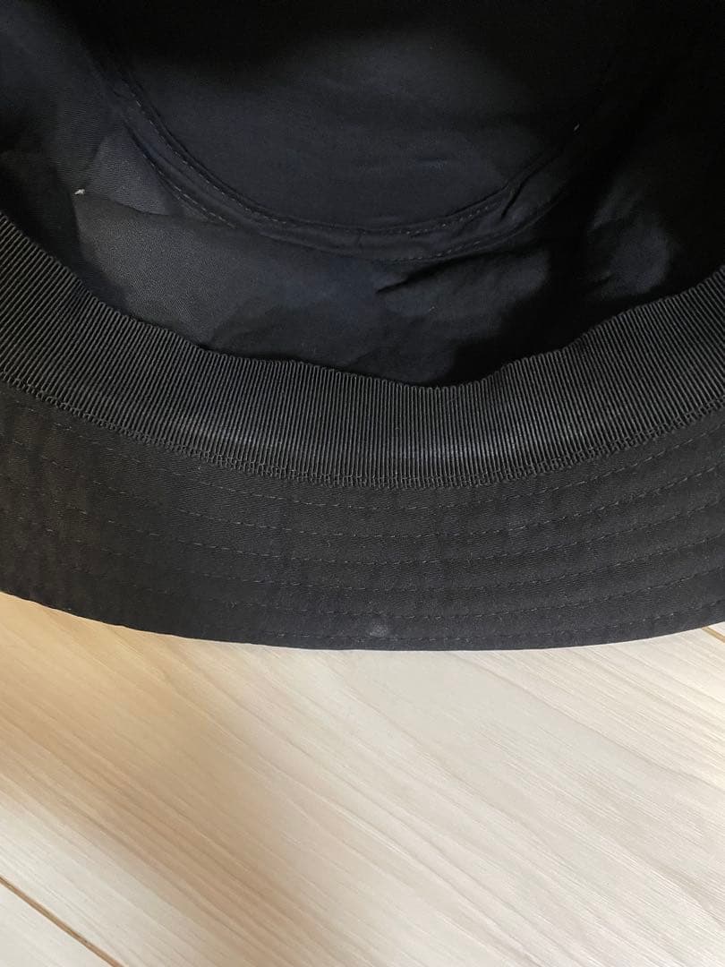 極美品　MONCLER バケットハット　帽子　黒　L M 国内正規品
