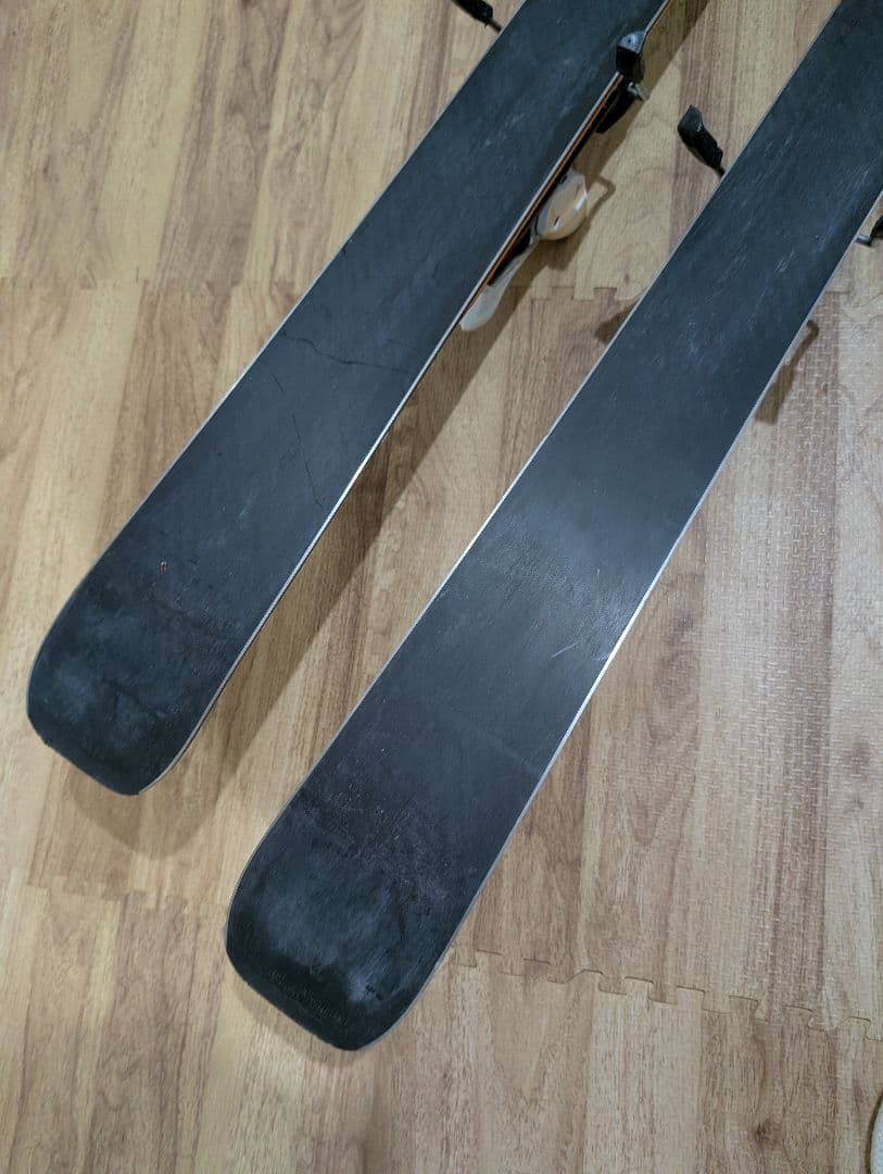 AATOMIC　ffinity Air　148cm レディース用