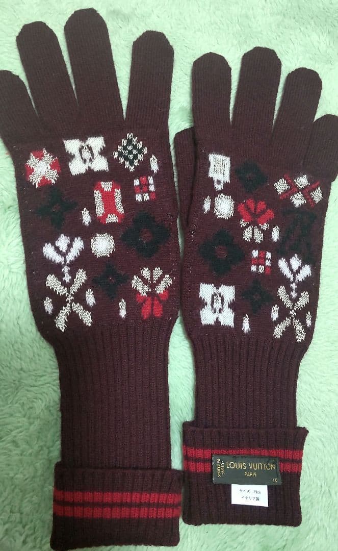 Louis Vuitton バーガンディ柄手袋