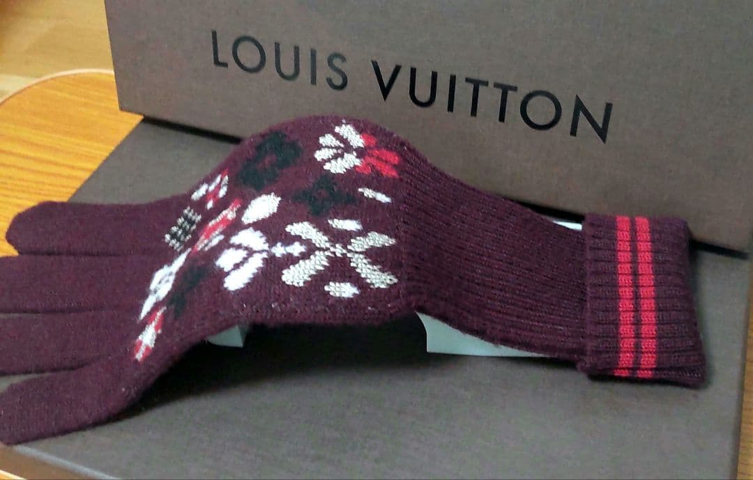 Louis Vuitton バーガンディ柄手袋