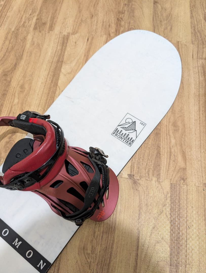 SALOMON Frontier　143cm FLUXビンディング付き
