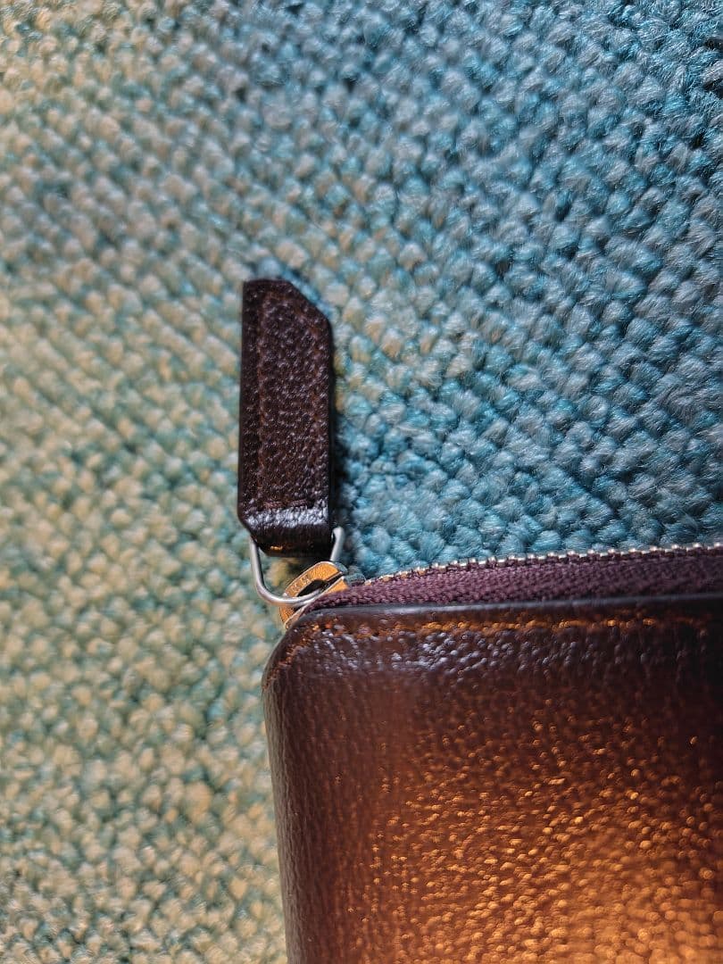 L'arcobalenoラルコバレーノラウンドジップミニウォレット茶✕赤