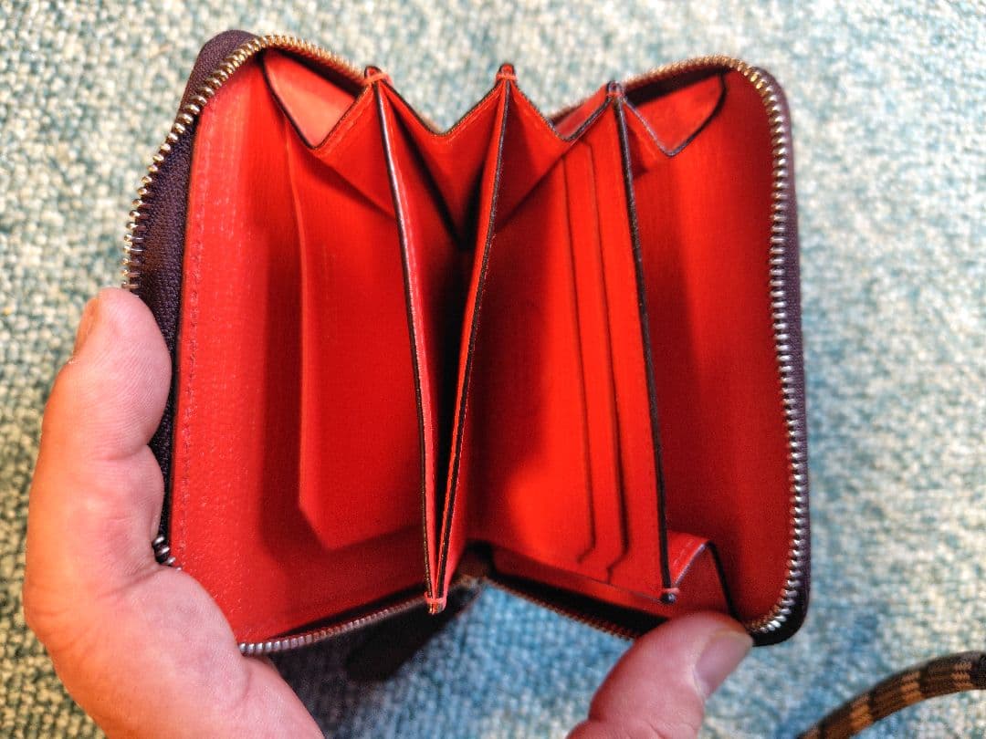 L'arcobalenoラルコバレーノラウンドジップミニウォレット茶✕赤