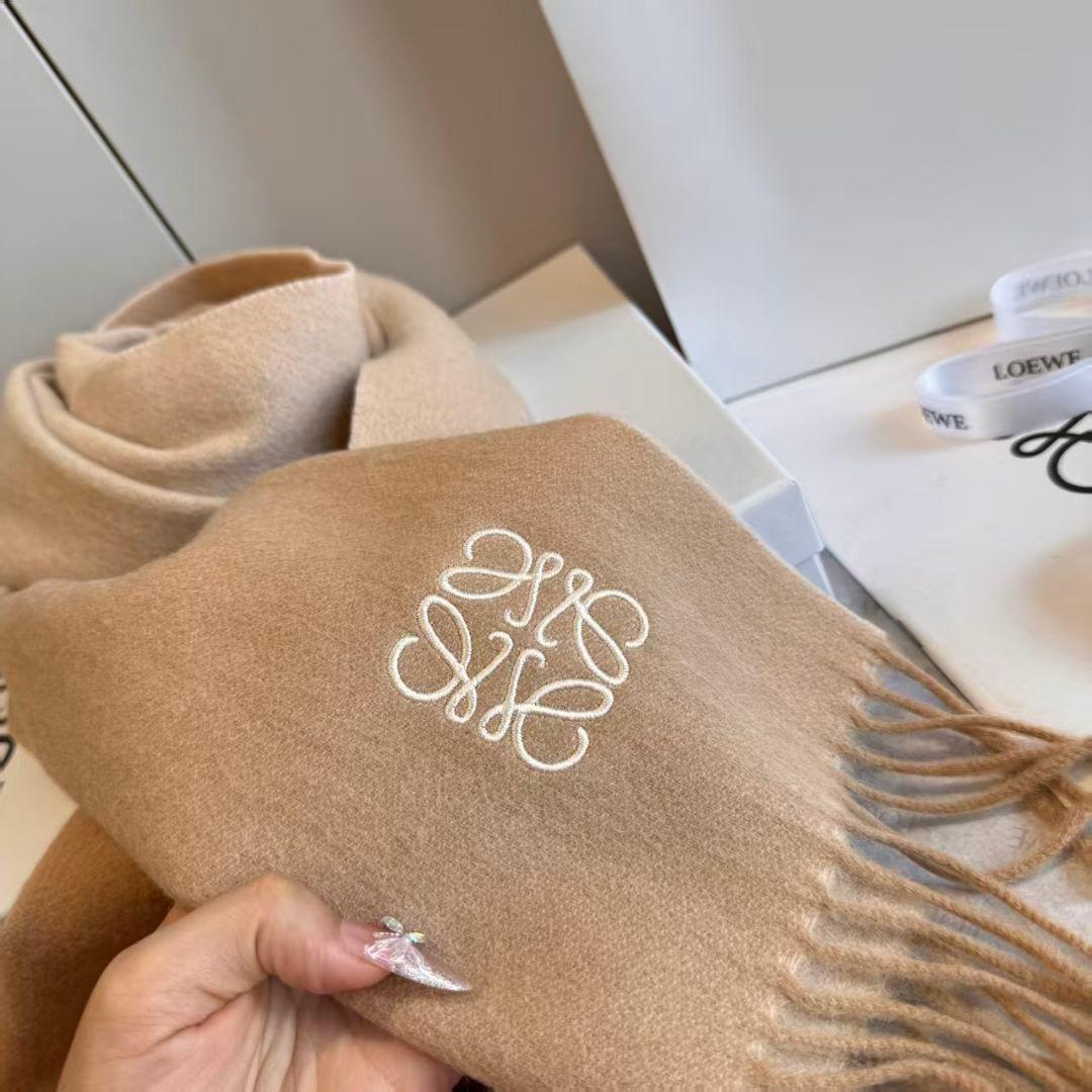 LOEWE ロエベ　アナグラム刺繍　カシミヤマフラー