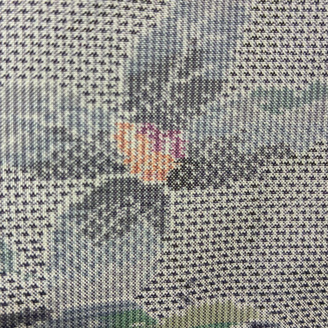 D196 本場白大島紬　藤絹織物　花模様　正絹着物　袷　しつけ糸付き未使用極美品