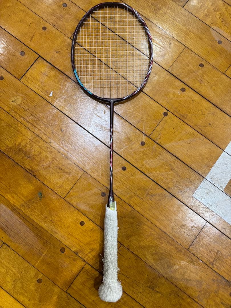 ［美品］YONEX アストロクス100zz 3UG5