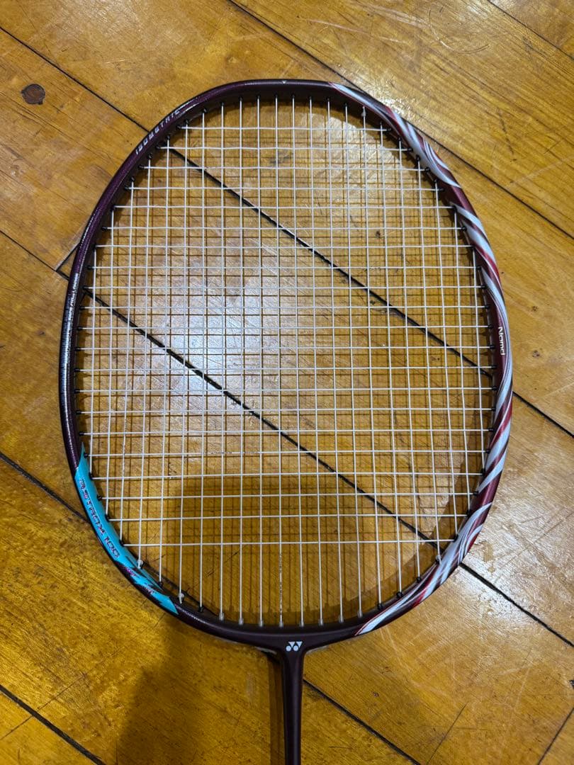 ［美品］YONEX アストロクス100zz 3UG5