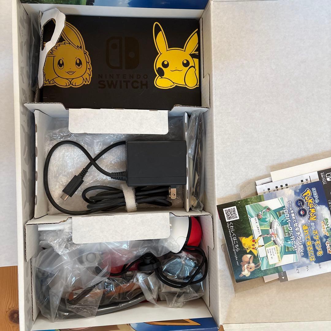 【未使用に近い】Nintendo Switch スイッチ本体 レッツゴーイーブイ