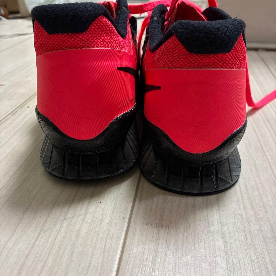 Nikeロマレオス3