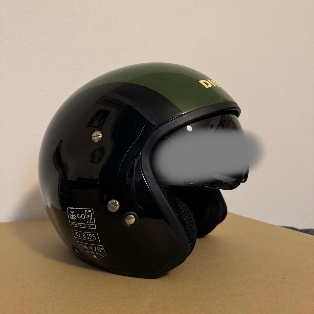 DIESEL オリーブグリーン ヘルメットと収納袋付き