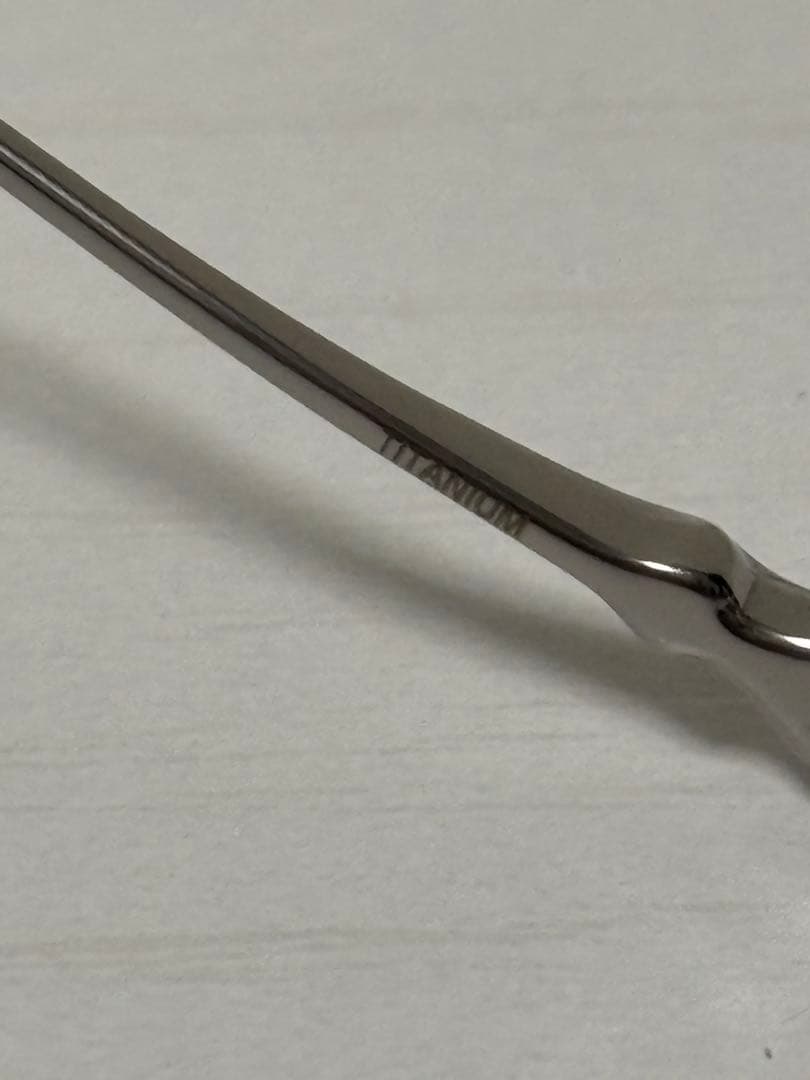 付属品有 gentle monster Atomic02 BLUE