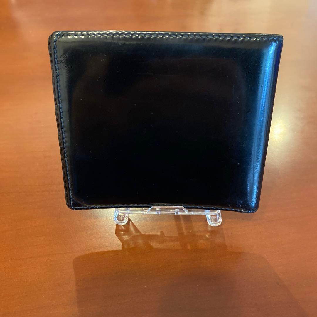 GUCCI ブラック 二つ折り財布 パテントレザー　イタリア製
