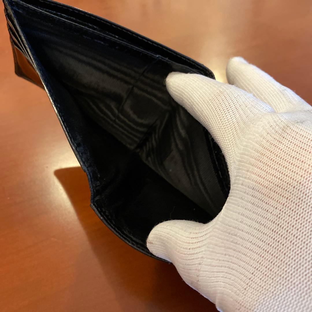 GUCCI ブラック 二つ折り財布 パテントレザー　イタリア製