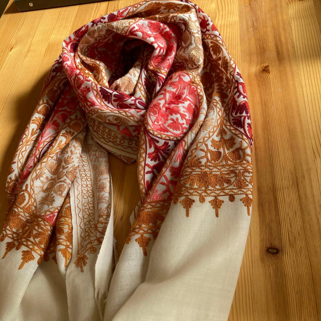 最終値下げ！総刺繍ストール　カシミヤコットン