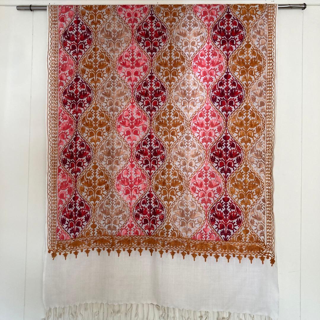 最終値下げ！総刺繍ストール　カシミヤコットン