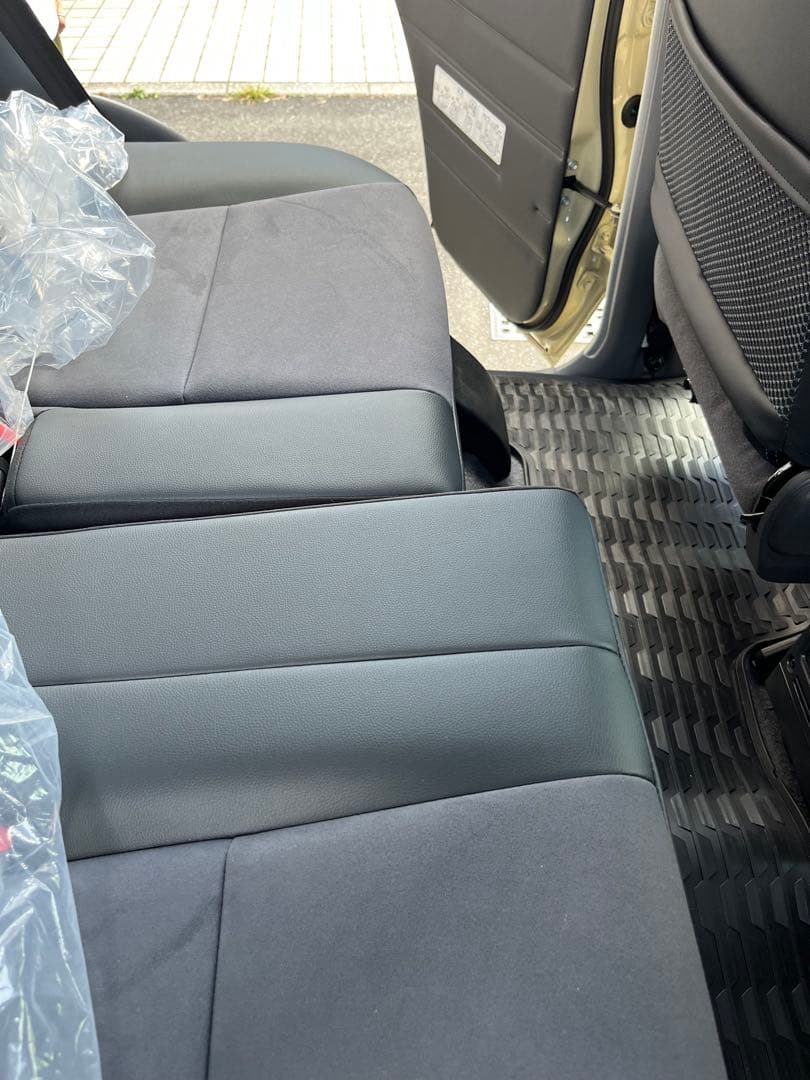 再再販ランクル70 GDJ76 後部座席移動キット