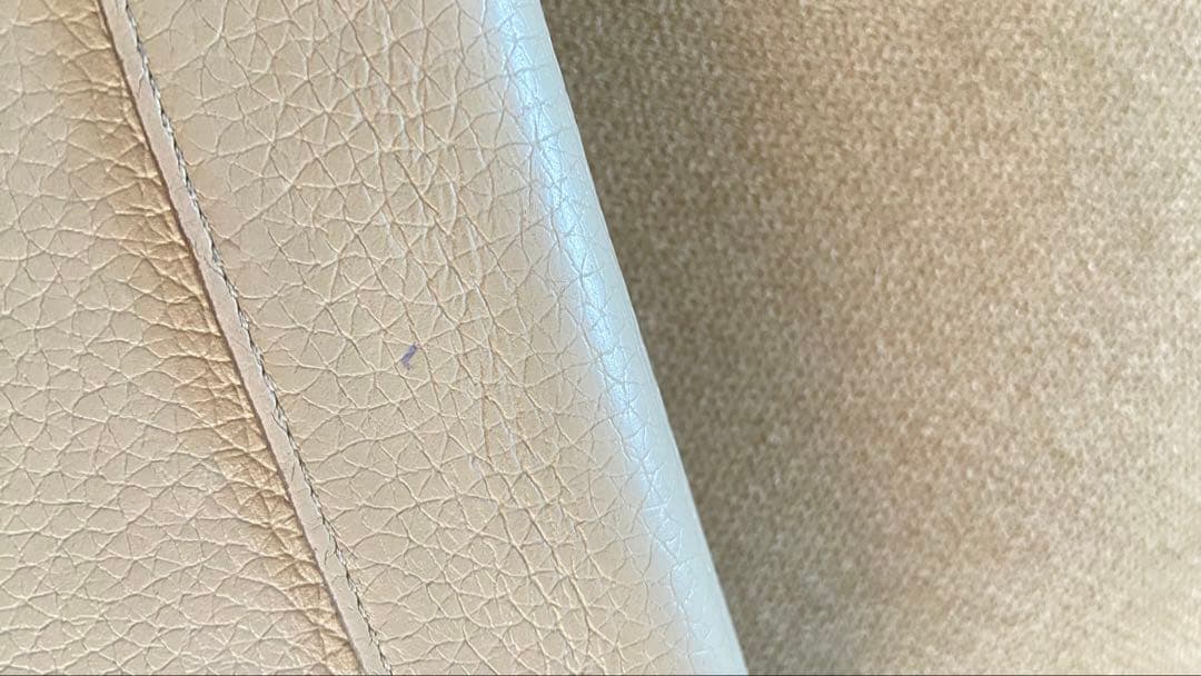 LOUIS VUITTON ベージュ　長財布　ポルトフォイユ・カプシーヌ