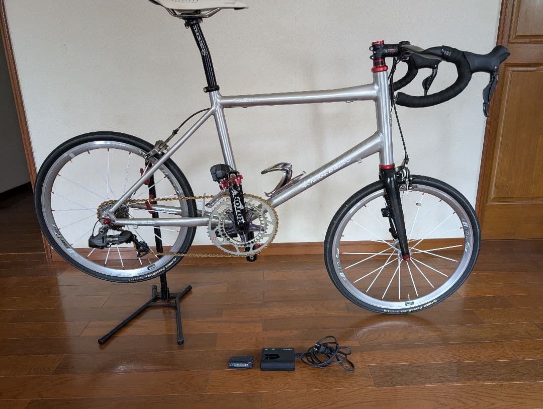 林　Khodaa Bloom 　Farna 20　Di2 アルテグラ