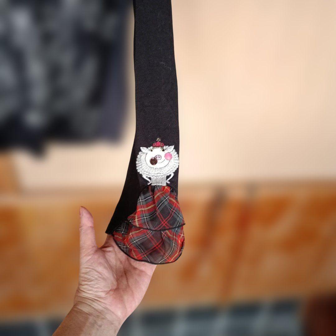 長袖Tシャツ 黒地 白イラスト