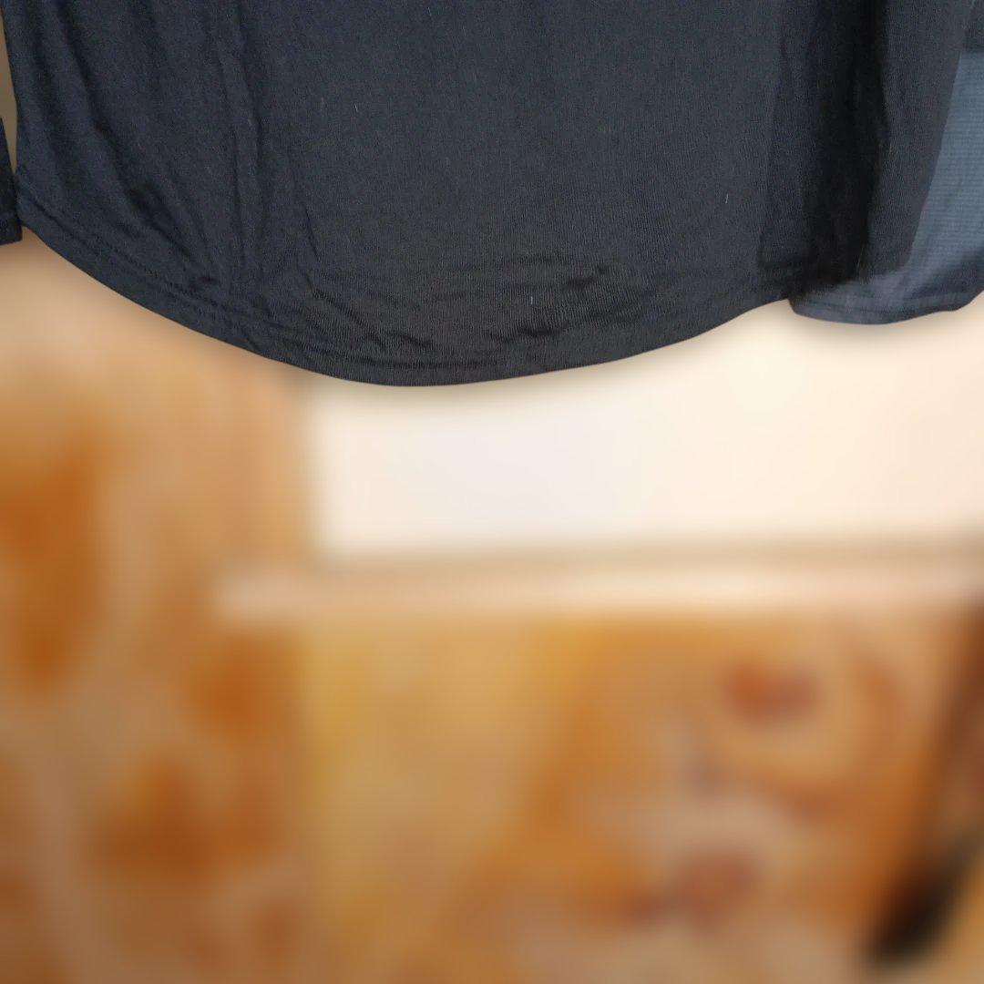 長袖Tシャツ 黒地 白イラスト