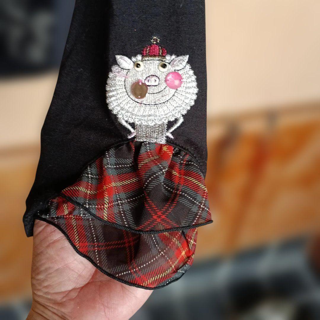 長袖Tシャツ 黒地 白イラスト