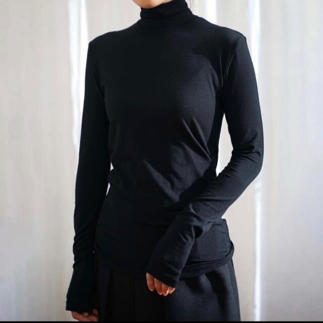 人気SHE TOKYO Norah ノラ インナー　ハイネック シートウキョウ