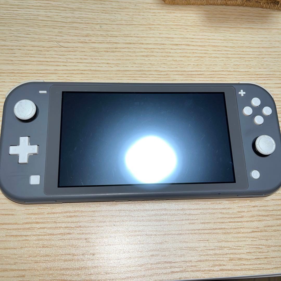 Nintendo Switch liteブラック